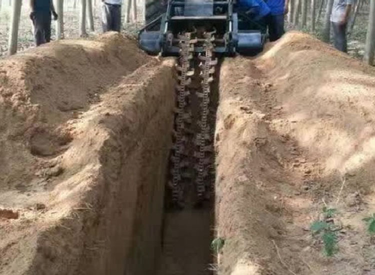 Chain-Trencher-and-Disc-Trencher